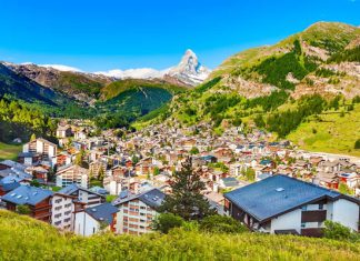 Khám phá làng Zermatt cổ kính, yên bình trong tour du lịch Thụy Sĩ